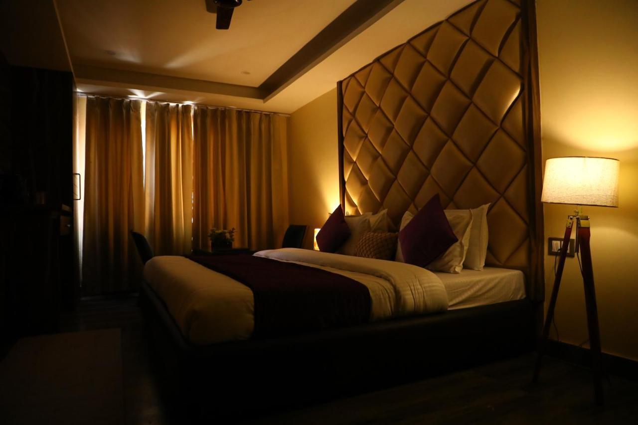 Hotel Ganga Heights At Harkipauri Road Haridwar Exterior photo